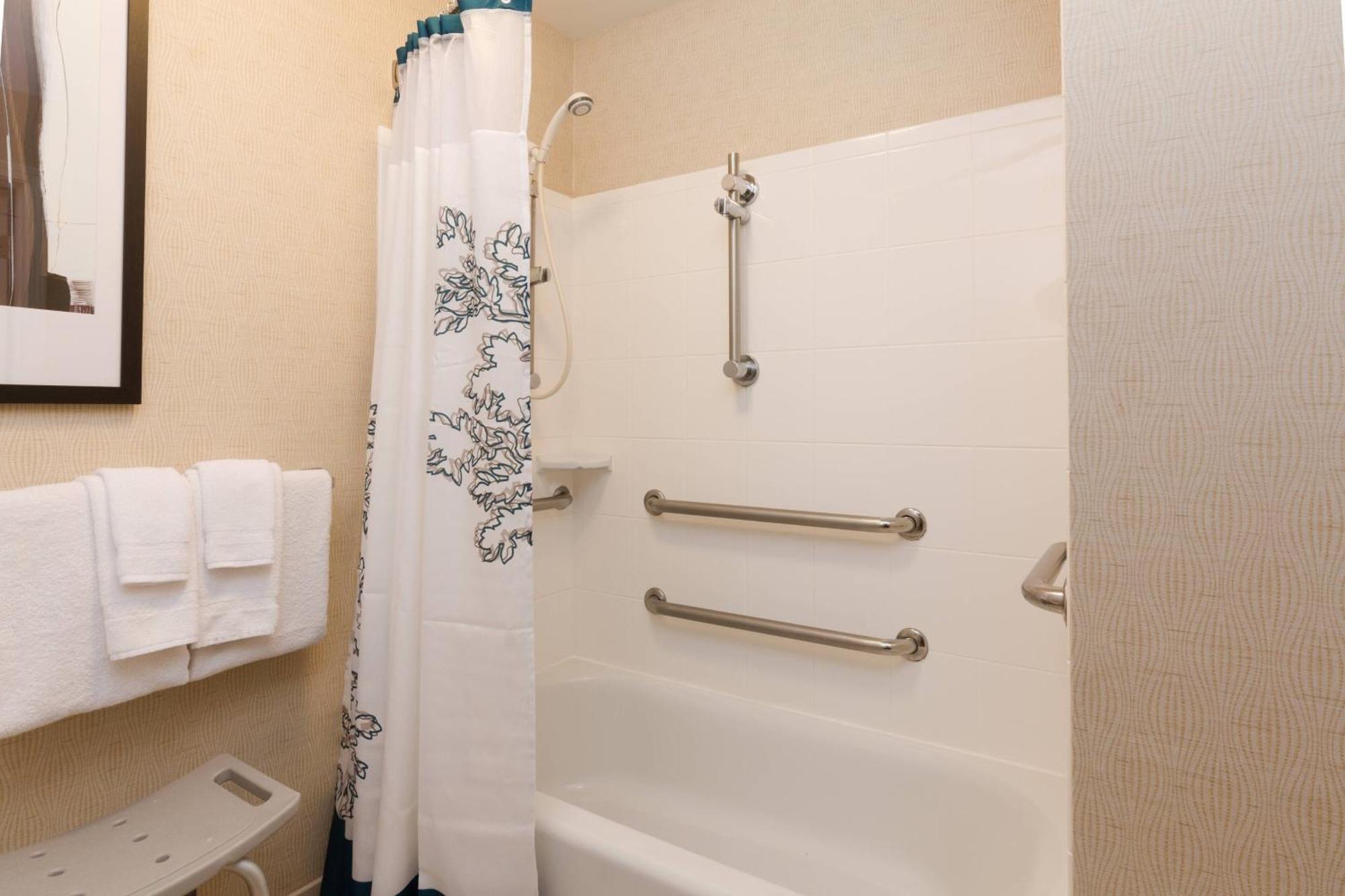 By Marriott Near Lsu 3* Baton Rouge